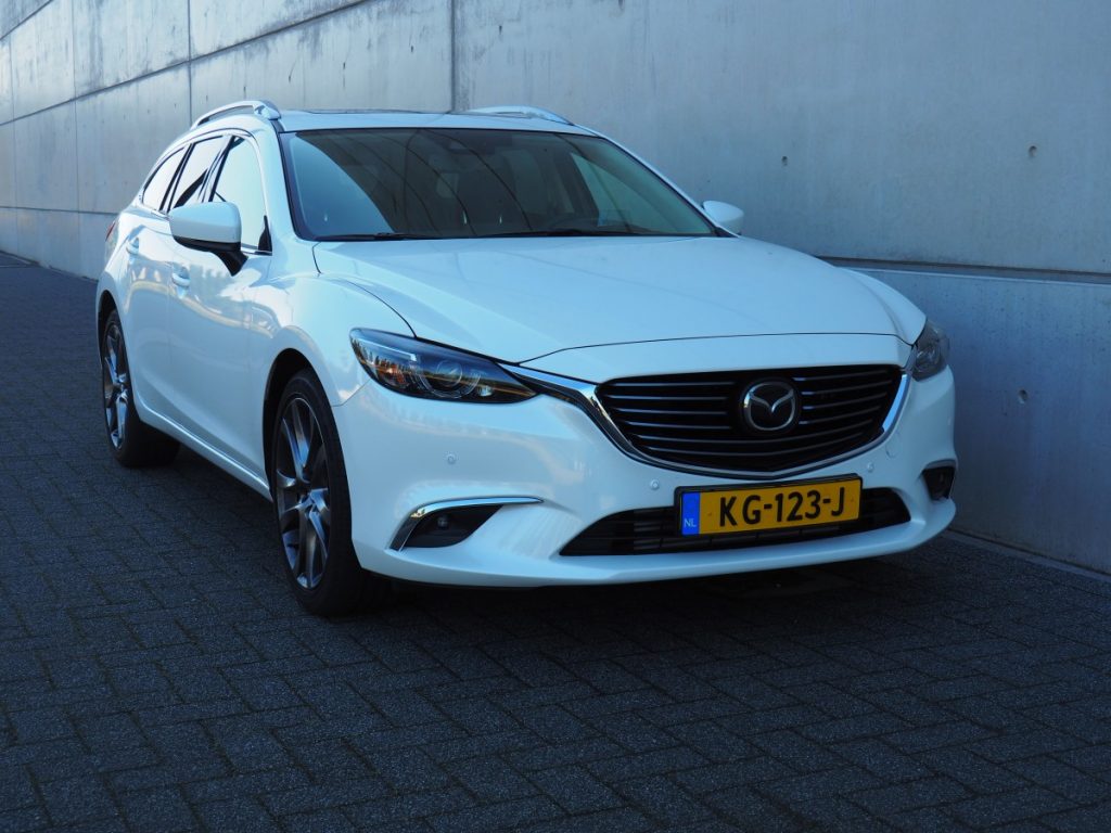 Mazda vooraanzicht 