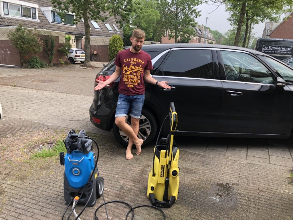 Vergelijk Karcher K4 Premium Full Control Home en de Gamma Hogedrukreiniger auto wassen.