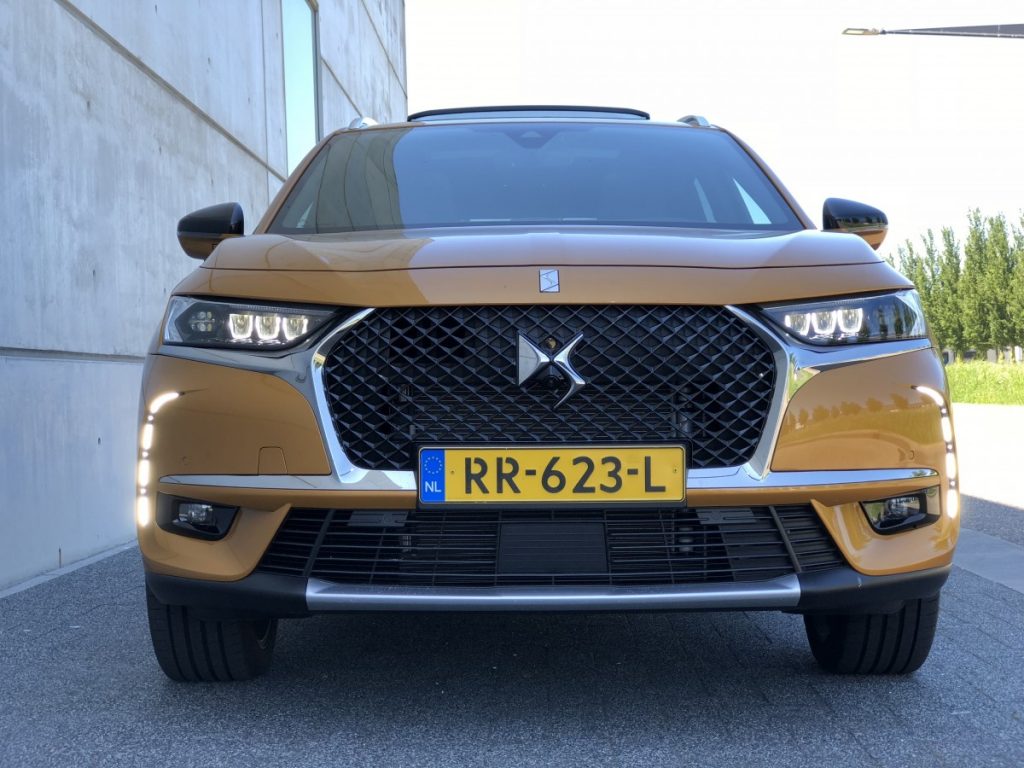 DS 7 Crossback front