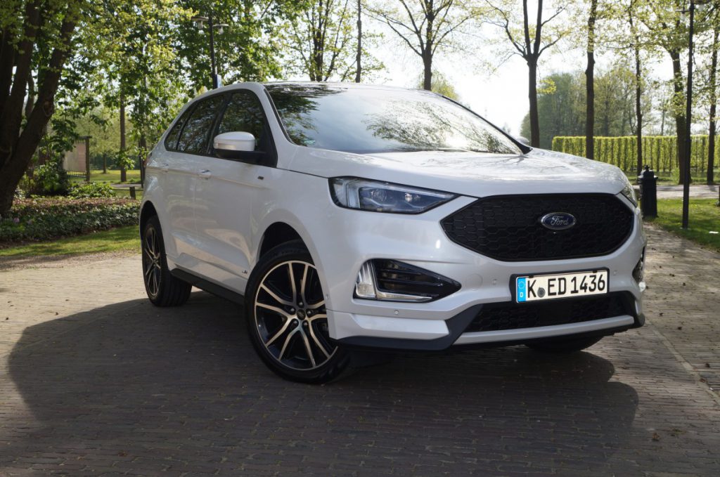 Voor aanzicht van de Ford Edge