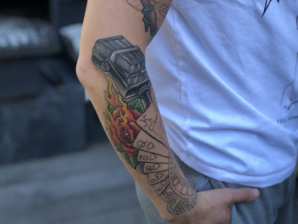 Jan Willem Huffmeijer met Sleeve van een oldschool rockabilly tattoo