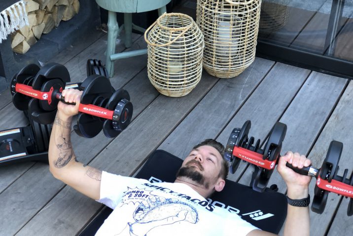 Jan Willem Huffmeijer met de Bowflex