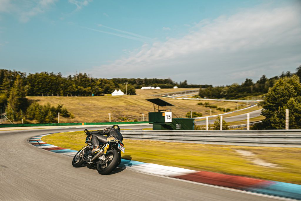 Motorrijden op het circuit