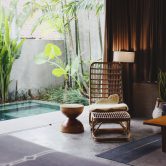 rotan stoelen passen heel goed in een manneninterieur