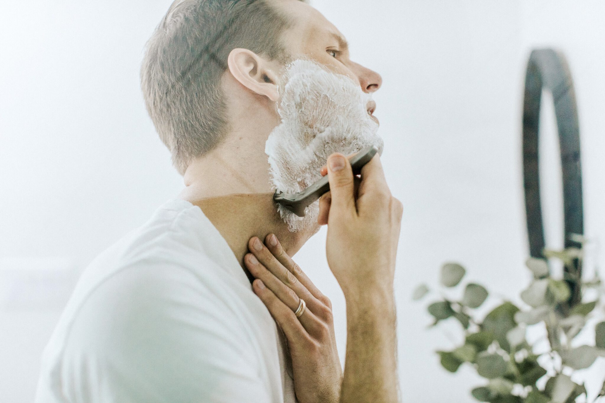 Voorkom jeuk en bultjes na het scheren met deze tips B4men Voorkom jeuk en bultjes na het scheren met deze tips B4men