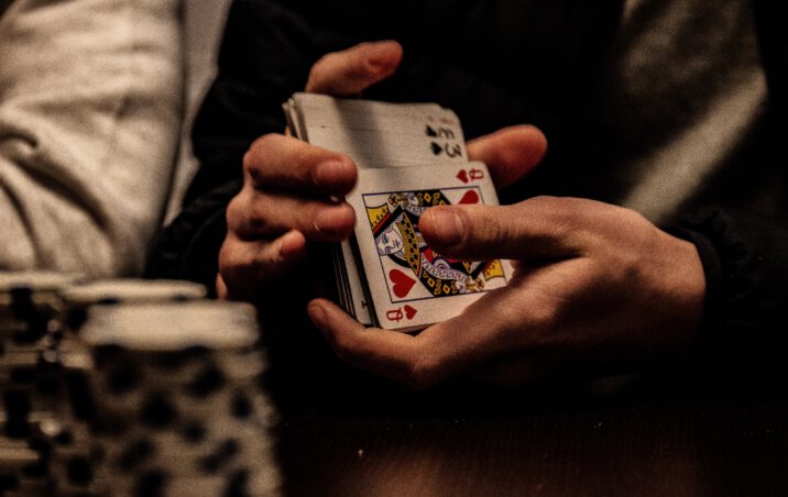 Slot Uitdrukkelijk deuropening Online pokerspel spelen - B4men