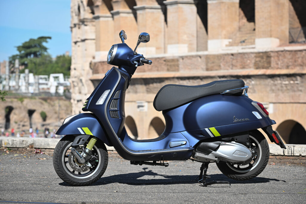 De nieuwe Vespa GTS 2022