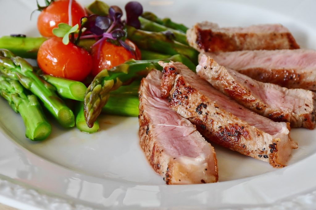 stoere zomerse salade's voor mannen