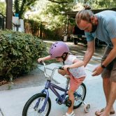 Vader met fiets