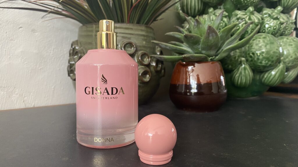 Review Gisada Donna