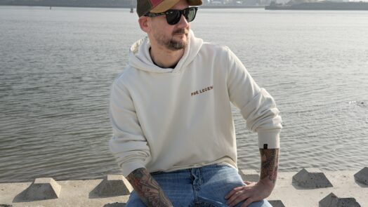 PME Legend hoodie outfit heren lente 2026 denim sneakers B4men